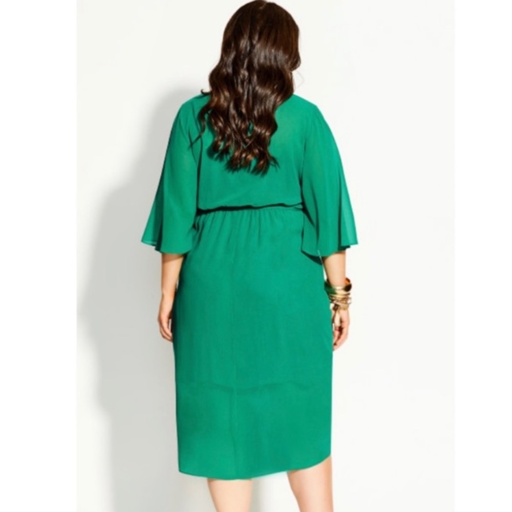 🛑SOLD City Chic Green Cinched Drawn Up Dress - Picture 2 of 11